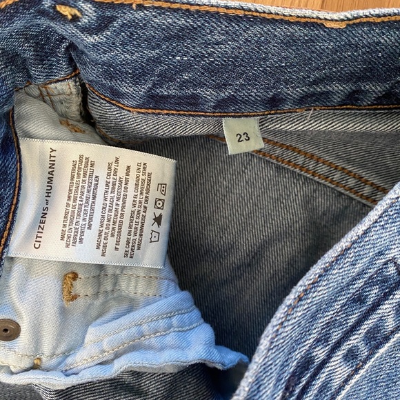 Citizens of Humanity McKenzie Jeans - Picture 4 of 6